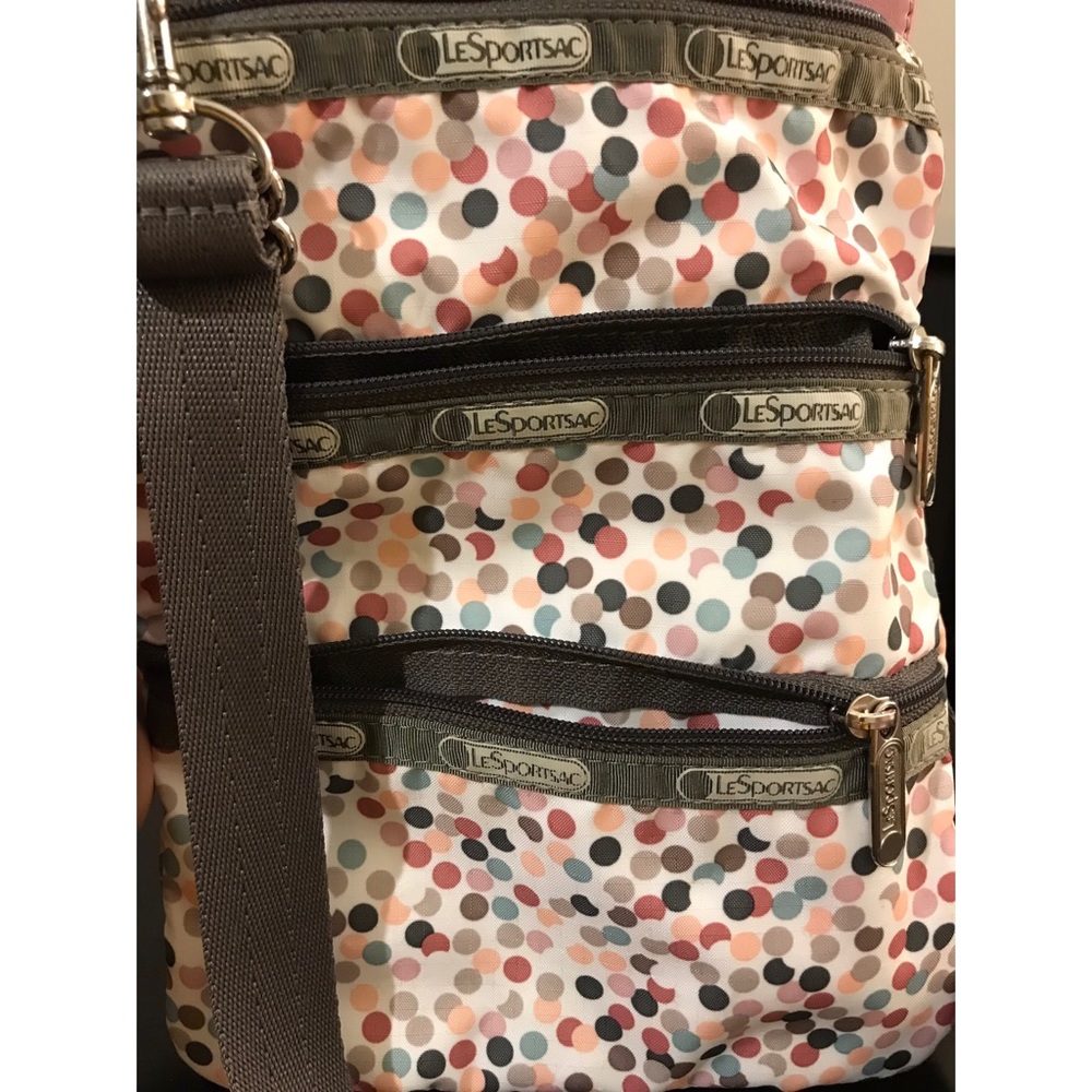 Athletic crossbody